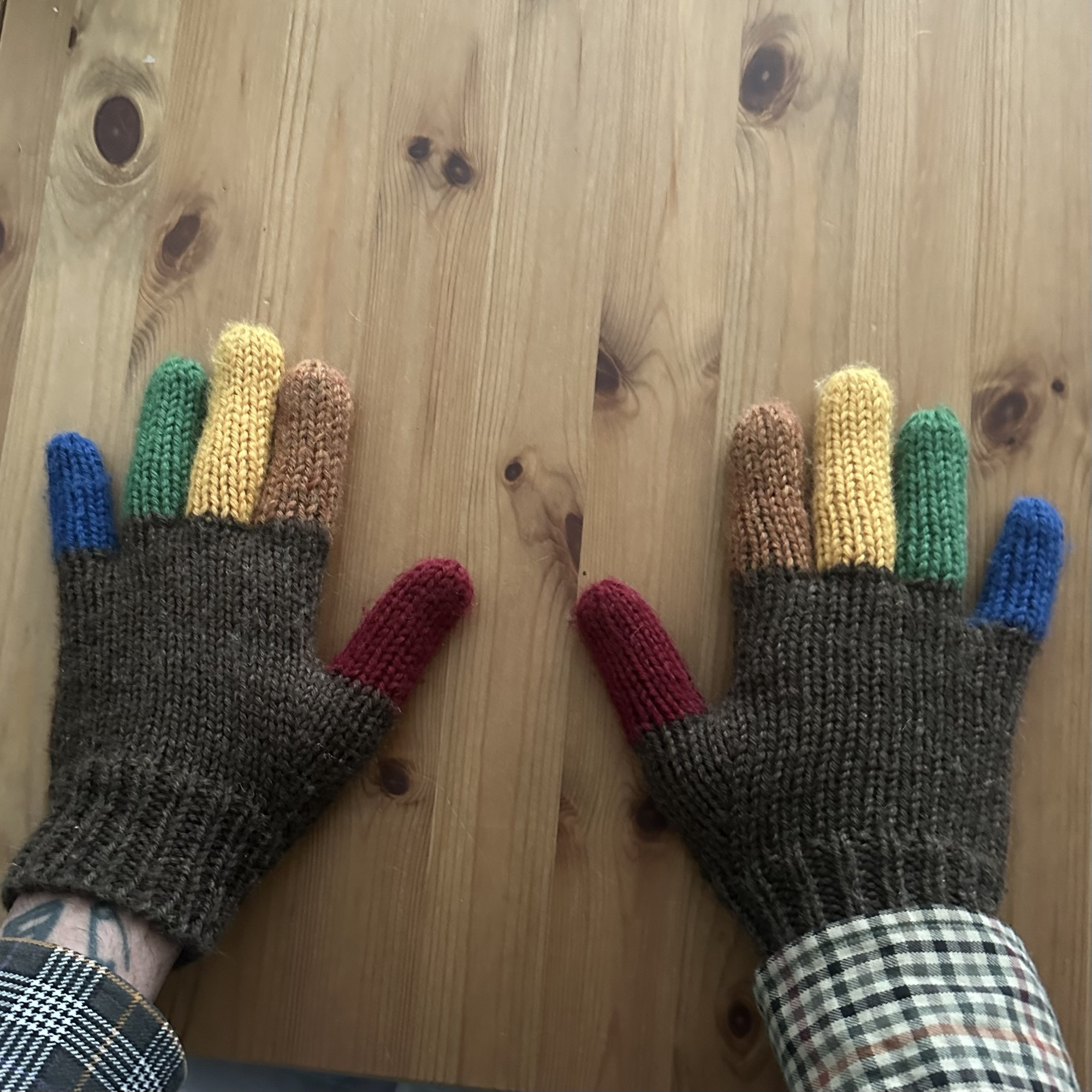 Machine Knit Gloves